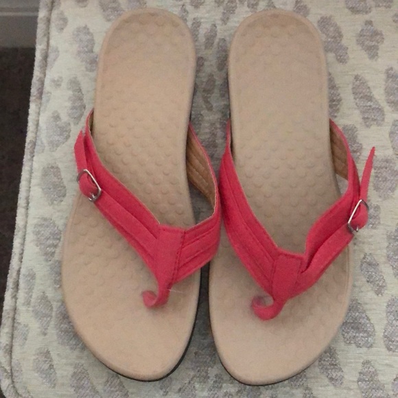 Vionic sandals with buckle - Picture 1 of 5
